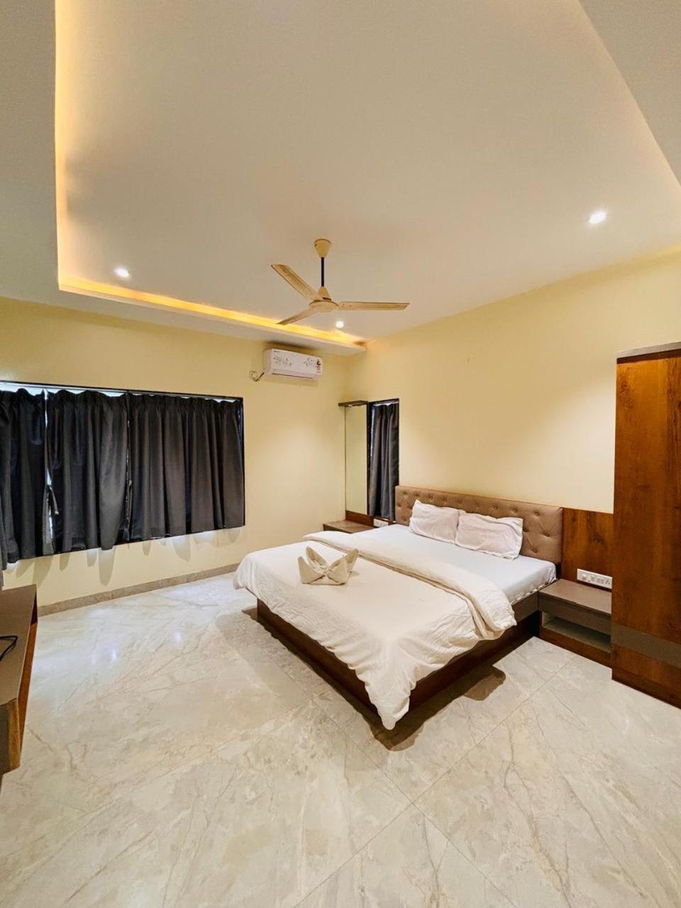 Paramount 3 Ac Bedrooms Hall Garden With Lake View Панчгани Экстерьер фото