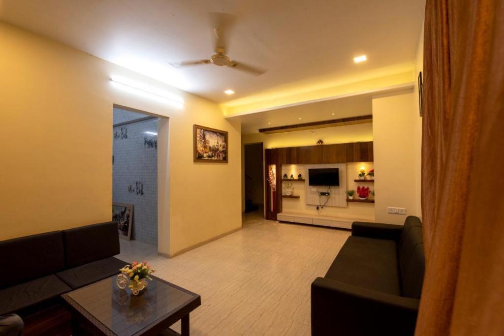 Paramount 3 Ac Bedrooms Hall Garden With Lake View Панчгани Экстерьер фото