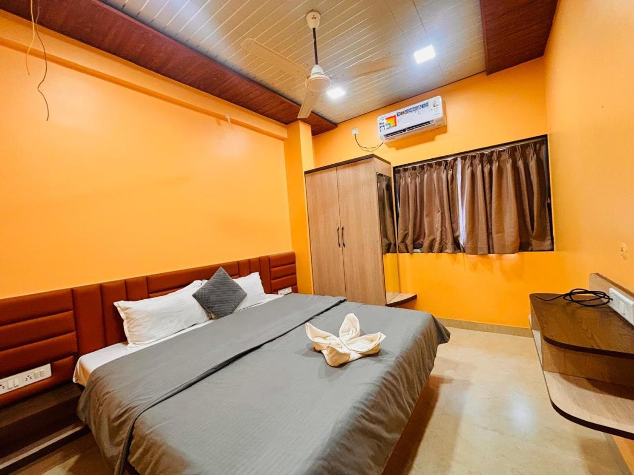 Paramount 3 Ac Bedrooms Hall Garden With Lake View Панчгани Экстерьер фото